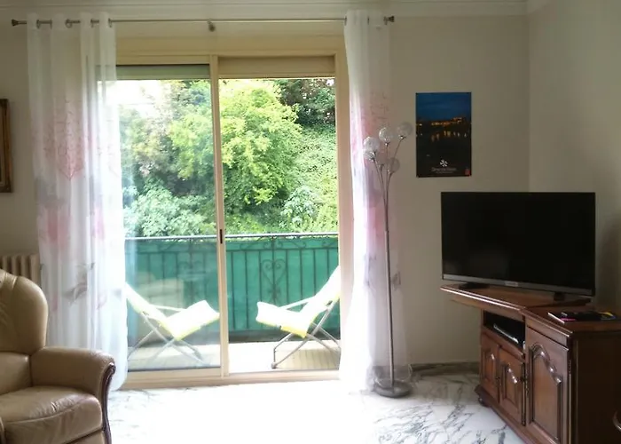 Jaures بيت للعطل